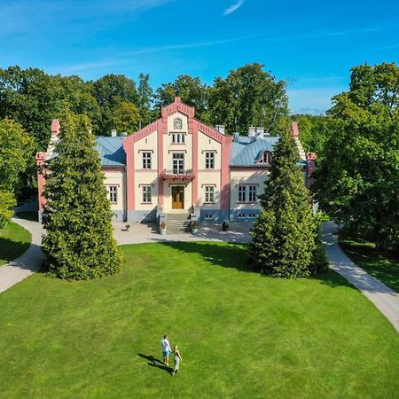 Paedaste Manor Kültér fotó