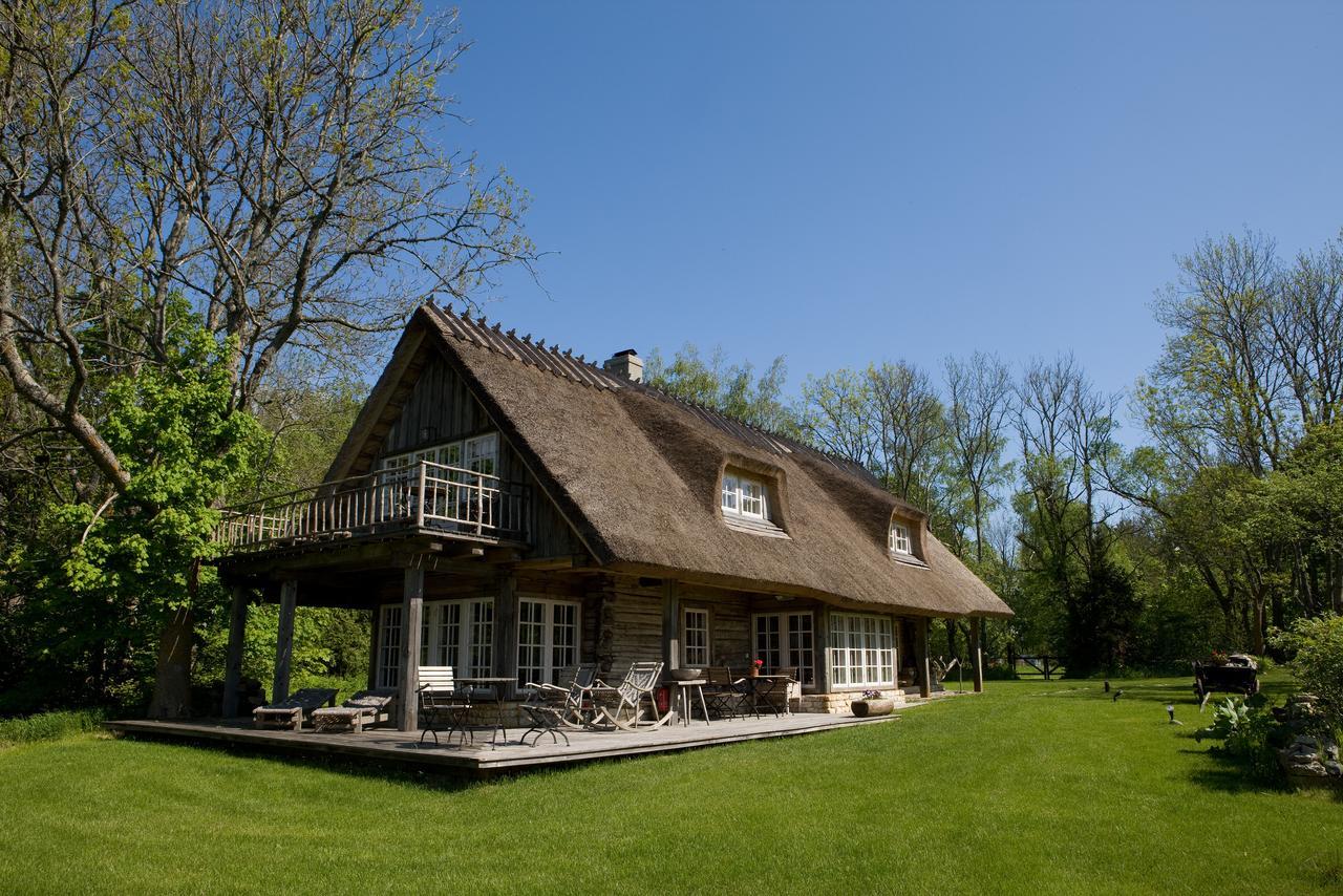 Paedaste Manor Kültér fotó