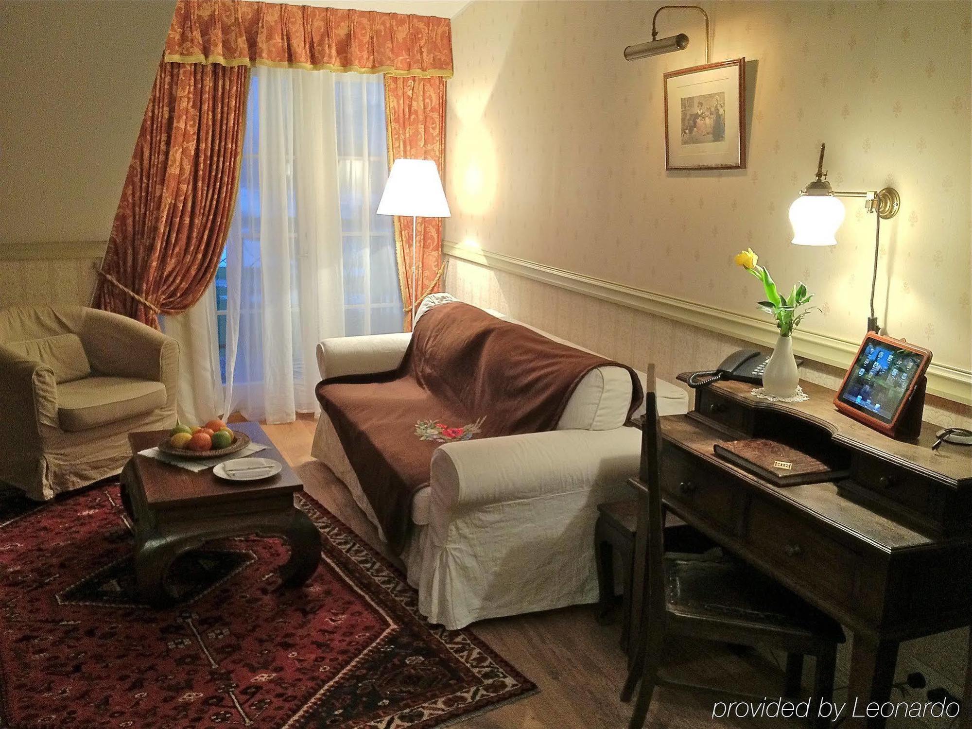 Paedaste Manor Kültér fotó
